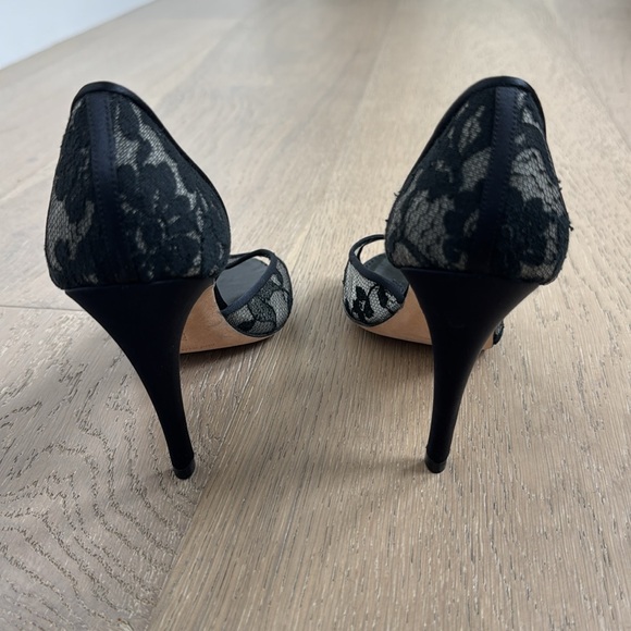 New Manolo Blahnik Black Lace Peep Toe Heels size 37 - Picture 7 of 9